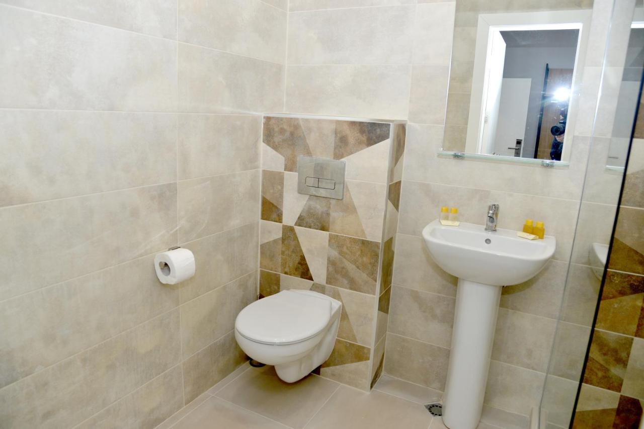 Hotel Ricas Сливен Екстериор снимка